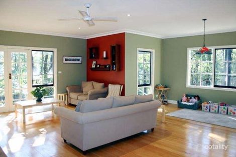 Property photo of 7 Ladd Square Emerald VIC 3782