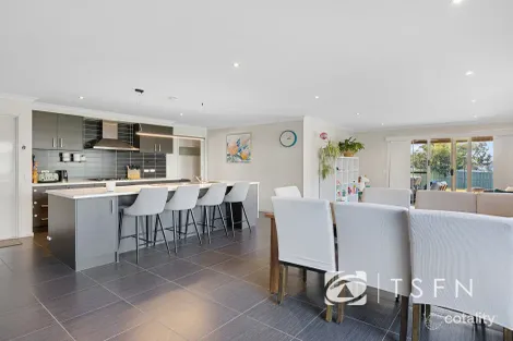 Property photo of 60 Queen Street Kangaroo Flat VIC 3555