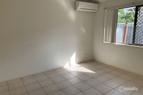 2/479 Boat Harbour Dr, Torquay, QLD 4655