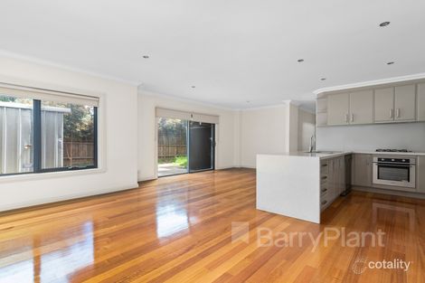 Property photo of 2/3 Dumfries Way Wantirna VIC 3152