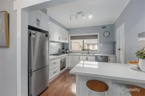 Property photo of 1/31 Churinga Avenue Mitcham VIC 3132