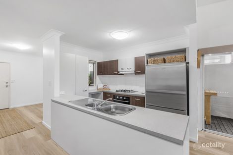 Property photo of 70 Greenway Circuit Mount Ommaney QLD 4074