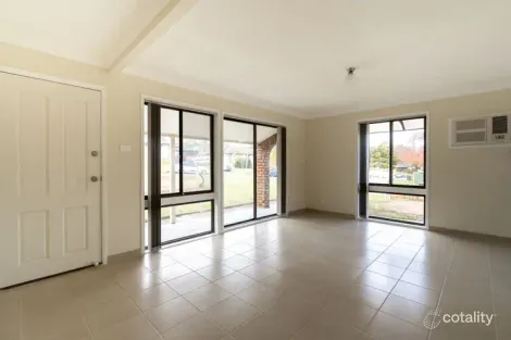 Property photo of 2 Bent Place Ruse NSW 2560