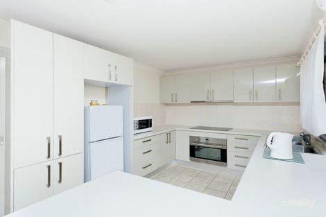Property photo of 124 Summerland Circuit Kambah ACT 2902