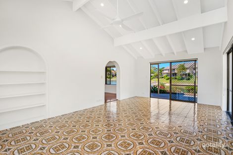 Property photo of 26 Maureen Court Broadbeach Waters QLD 4218