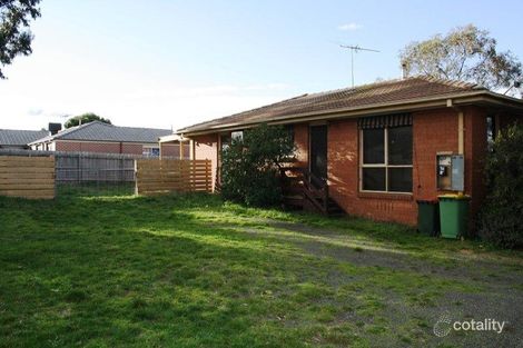 16b Metcalfe Dr, Romsey, VIC 3434