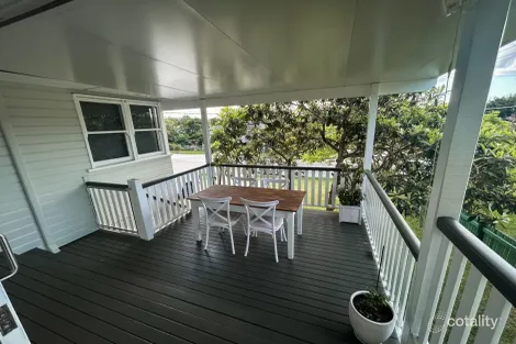 Property photo of 32 Chingford Street Chermside West QLD 4032
