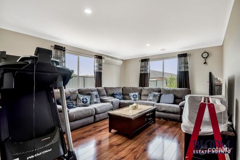 Property photo of 5 Kilburn Grove Derrimut VIC 3026
