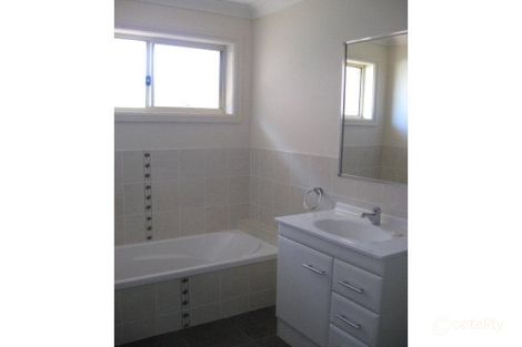 Property photo of 2/72 Orchard Street Young NSW 2594