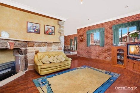 Property photo of 13 Kingston Place Abbotsbury NSW 2176