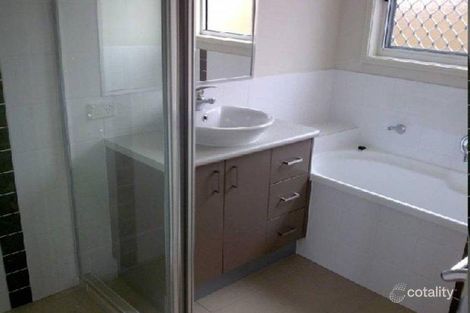 Property photo of 2 Wallaby Place Morayfield QLD 4506