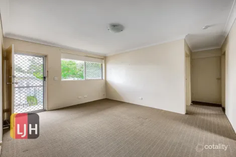 Property photo of 4/20 Sammells Drive Chermside QLD 4032