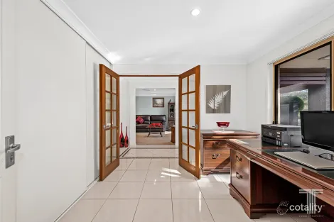 Property photo of 1 Bushlark Way Carindale QLD 4152