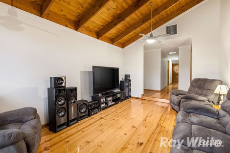 Property photo of 53 Centenary Drive Mill Park VIC 3082