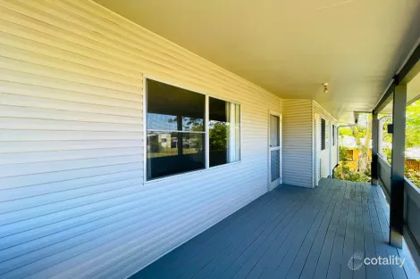 Property photo of 19 Spring Crescent Dysart QLD 4745