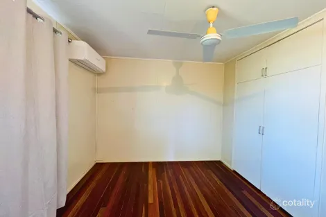 Property photo of 19 Spring Crescent Dysart QLD 4745