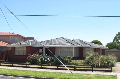 Property photo of 8 Lowe Avenue Altona VIC 3018