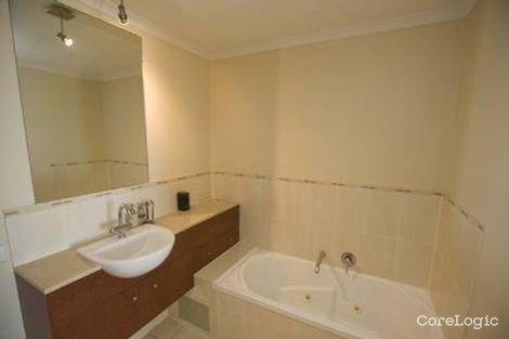Property photo of 2/2A Cleveland Terrace Townsville City QLD 4810