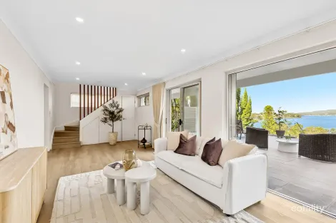 Property photo of 5 Sandstone Crescent Tascott NSW 2250