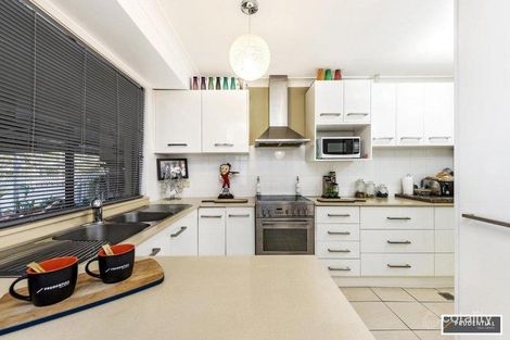 Property photo of 39 Haredale Street Ambarvale NSW 2560