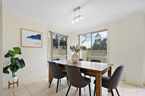 Property photo of 21 Sunbird Gardens Epping VIC 3076