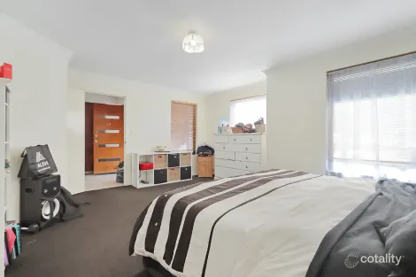 Property photo of 14 Langston Close Port Kennedy WA 6172