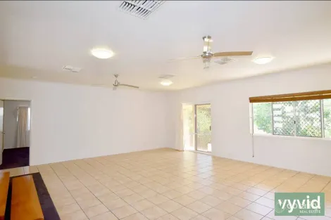 Property photo of 21 Paperbark Street Kin Kora QLD 4680