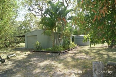 7 Oak Ave, Coonarr, QLD 4670