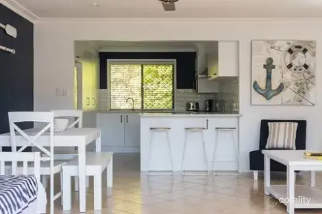 Property photo of 32 Mountain View Avenue Burleigh Waters QLD 4220