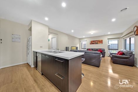 Property photo of 18 Evergreen Crescent Craigieburn VIC 3064