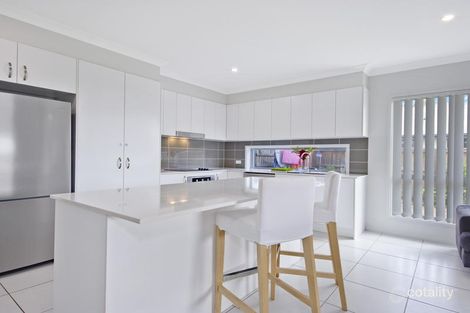 Property photo of 10 Tern Circuit Forest Glen QLD 4556