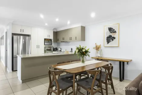 Property photo of 2/21 McMorrow Street Kearneys Spring QLD 4350