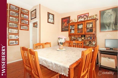 Property photo of 24 Fortinbras Close Rosemeadow NSW 2560