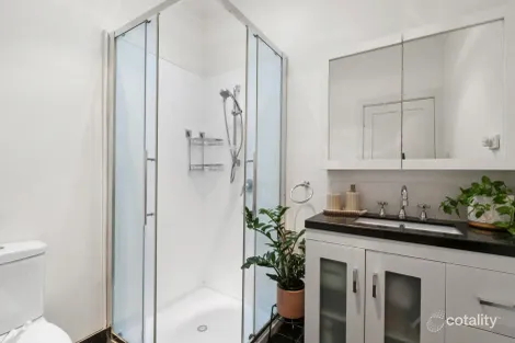 Property photo of 65 Jennings Street Colac VIC 3250