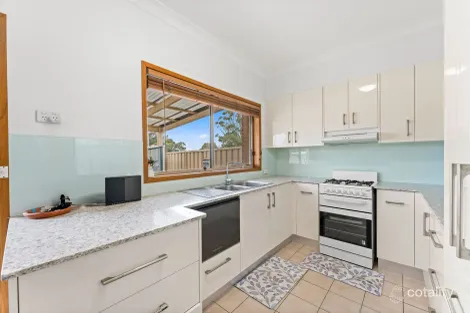Property photo of 1/9 Grove Circuit Lake Illawarra NSW 2528