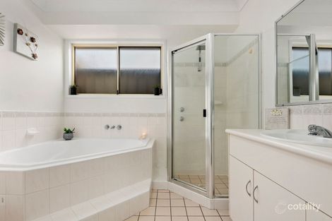 Property photo of 5 Hoya Close Cameron Park NSW 2285