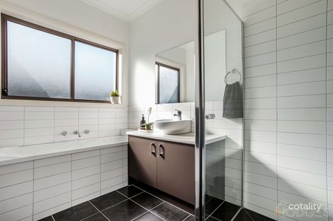 Property photo of 35 Morgan Crescent Werribee VIC 3030