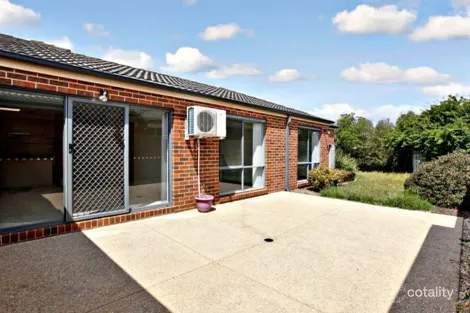 Property photo of 4 Maculata Place Manor Lakes VIC 3024