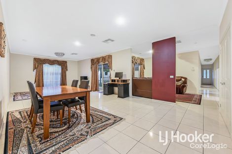 Property photo of 3 Nevin Grove Berwick VIC 3806