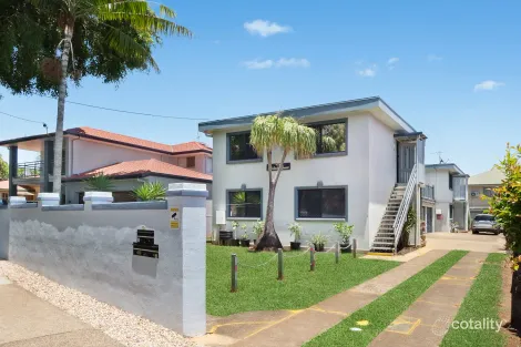 Property photo of 19 Prince Edward Parade Redcliffe QLD 4020