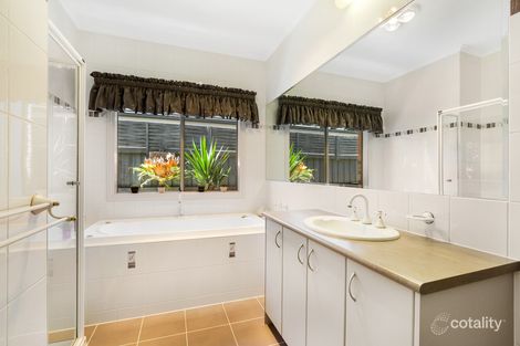 Property photo of 4 Parkside Circuit Scoresby VIC 3179