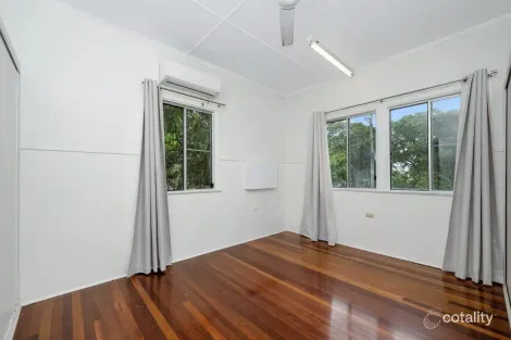 Property photo of 25 Kent Street Gulliver QLD 4812