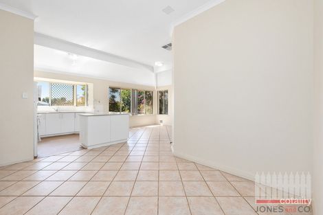 Property photo of 14 Beaufortia Crescent Ellenbrook WA 6069
