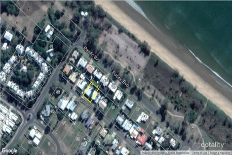 24 Palm Ct, Moore Park Beach, QLD 4670