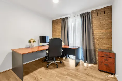 Property photo of 2 Shearer Close Hoppers Crossing VIC 3029