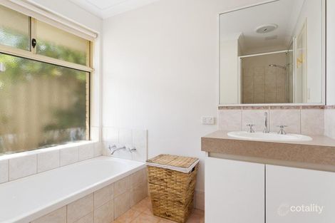 Property photo of 66A Central Road Rossmoyne WA 6148