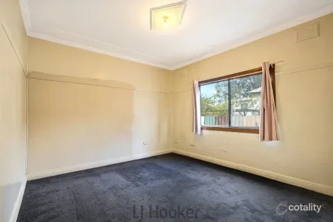Property photo of 8 Fenwick Street Hexham NSW 2322