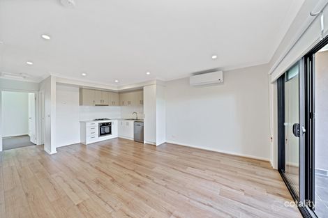Property photo of 7 Henrietta Place Cranbourne West VIC 3977