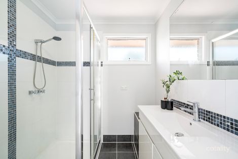 Property photo of 8 Raleigh Court Werribee VIC 3030