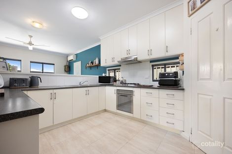 Property photo of 33 Honeyeater Corner Nickol WA 6714